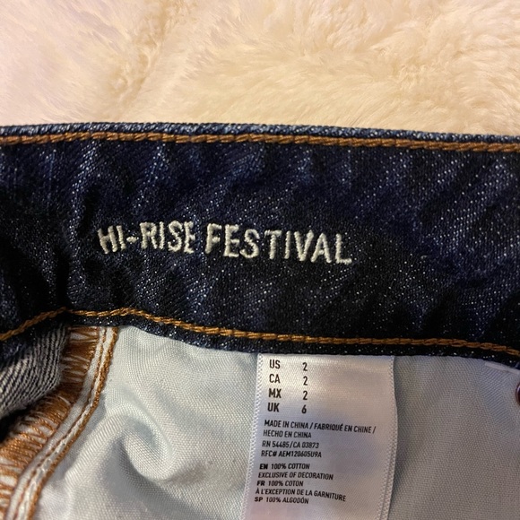 AMERICAN EAGLE HIGH RISE SHORTS - Picture 4 of 4